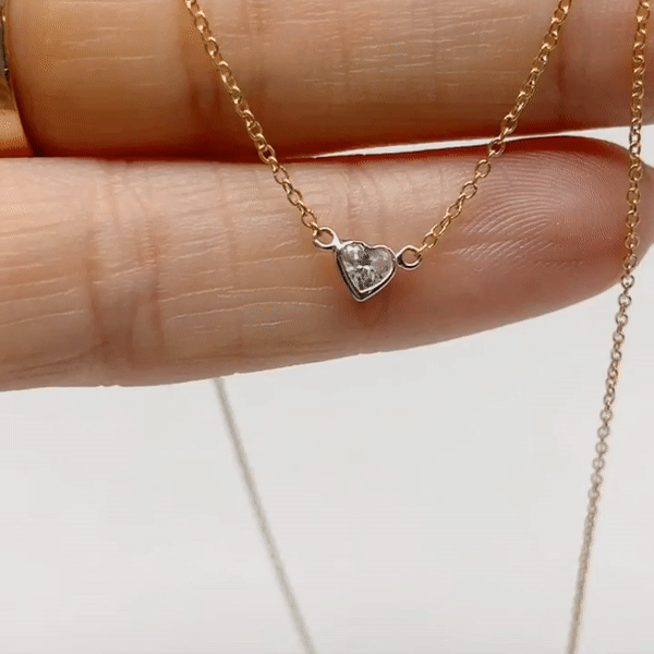Tiny diamond heart necklace deals
