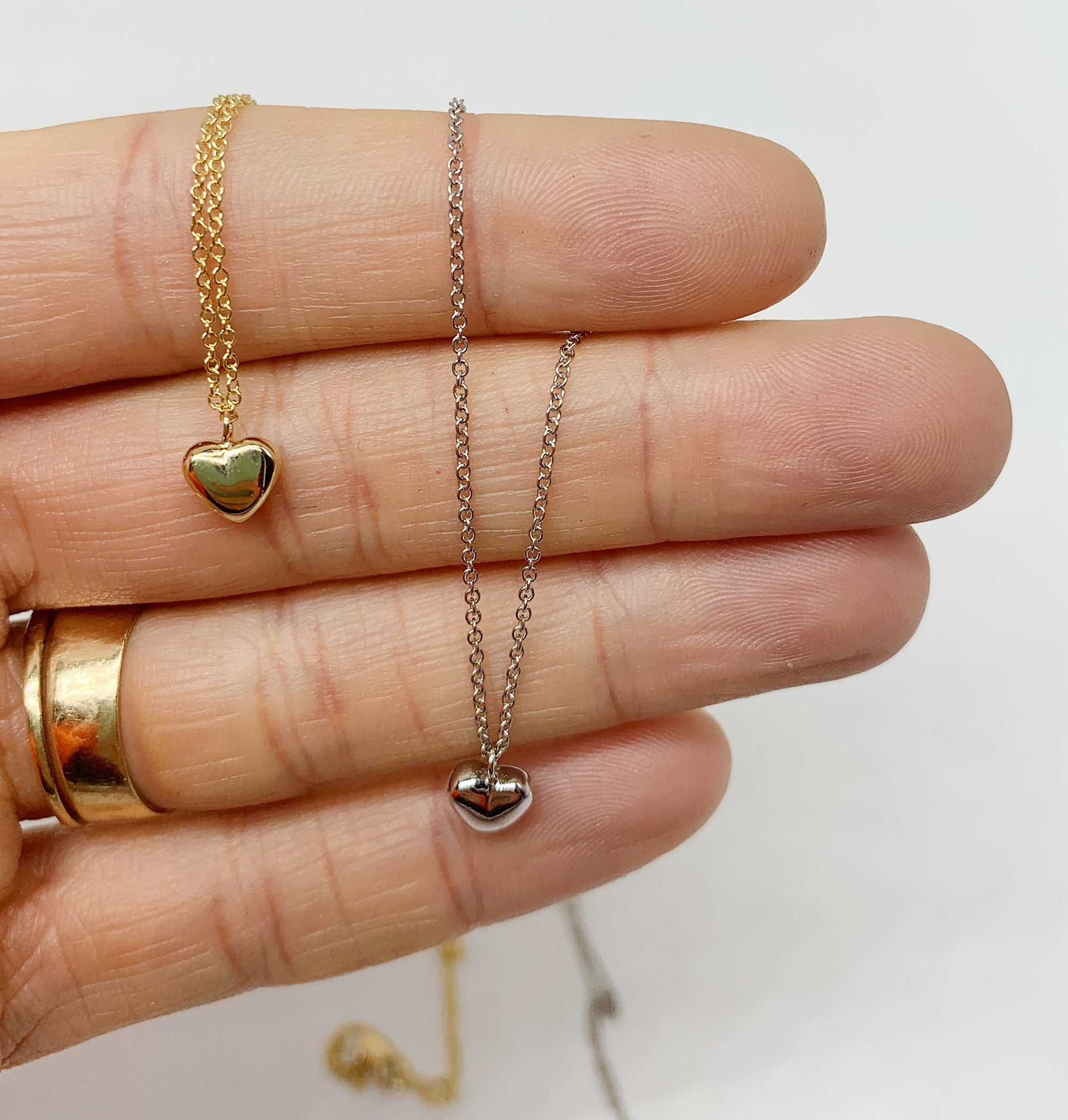 LITTLE SOLID GOLD HEART NECKLACE – Finn - Main Image